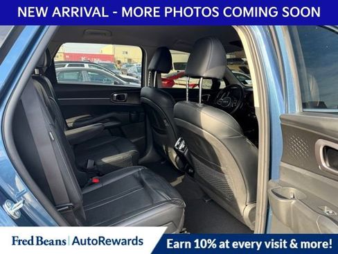Used 2025 Kia Sorento EX image 10