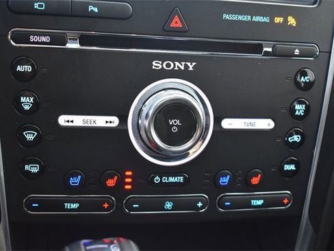 Used 2018 Ford Explorer Sport w/ Equipment Group 401A image 30