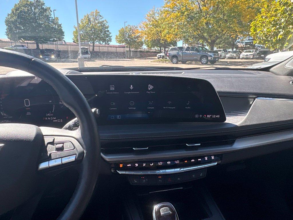 Used 2024 Cadillac XT4 Premium Luxury w/ Active Safety Package AWD/4WD image 13