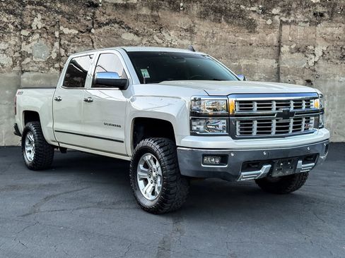 Used 2015 Chevrolet Silverado 1500 LTZ Z71 w/ LTZ Plus Package image 2