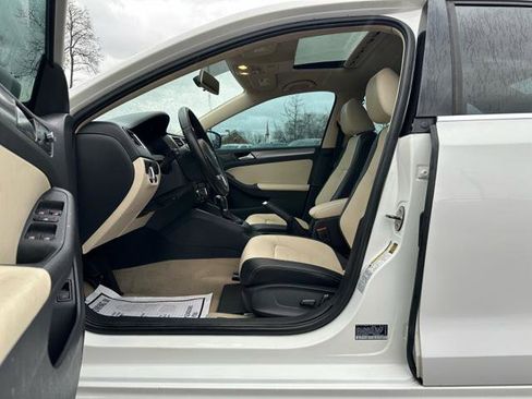 Used 2013 Volkswagen Jetta SEL image 10