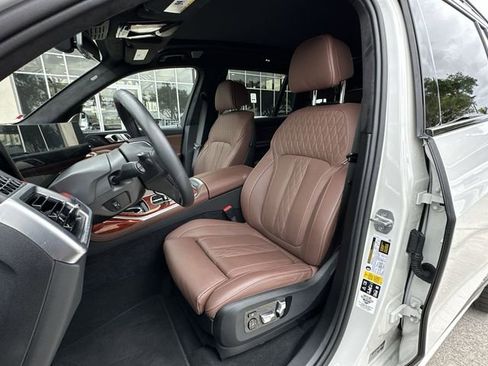 Used 2024 BMW ALPINA XB7 image 19