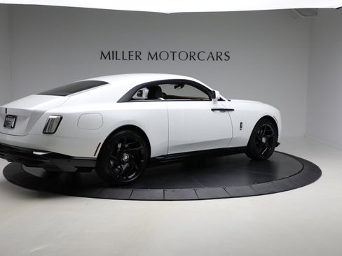 Certified 2025 Rolls-Royce Spectre Black Badge image 8