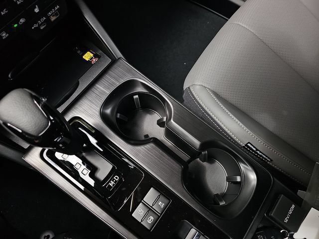 New 2026 Subaru Outback Limited AWD/4WD image 12