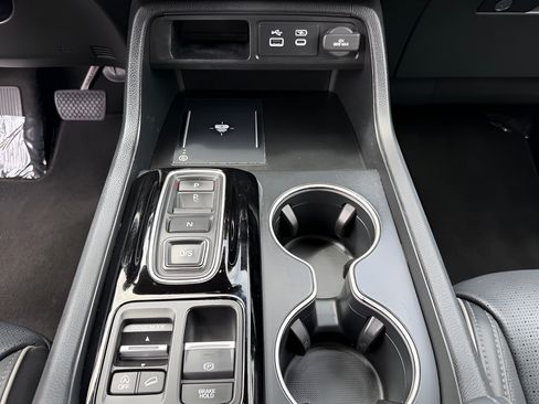 Used 2024 Honda Pilot Elite image 58