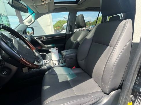 Used 2019 Lexus GX 460 Premium image 4