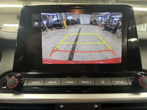 Used 2023 Kia Forte LXS w/ LXS Technology Package image 18