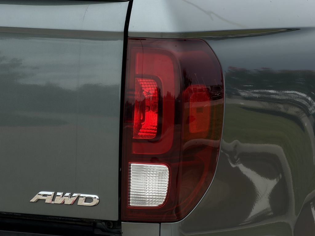 Used 2019 Honda Ridgeline RTL-T image 10