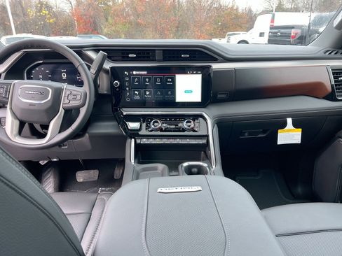 New 2026 GMC Sierra 3500 Denali w/ Denali Reserve Package image 20