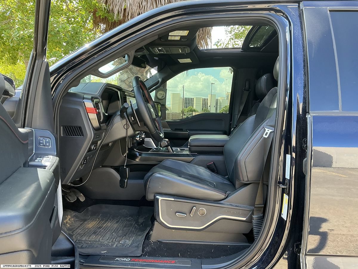 Used 2025 Ford F150 Raptor AWD/4WD image 9