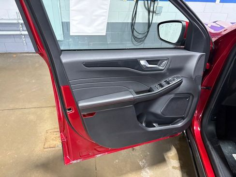 New 2026 Ford Escape ST-Line Select w/ Equipment Group 401A image 17