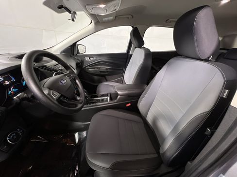 Used 2018 Ford Escape S image 10