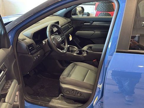 New 2026 GMC Terrain AT4 w/ Convenience Package III image 22