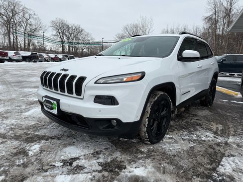 Used 2018 Jeep Cherokee High Altitude w/ Luxury Group image 7