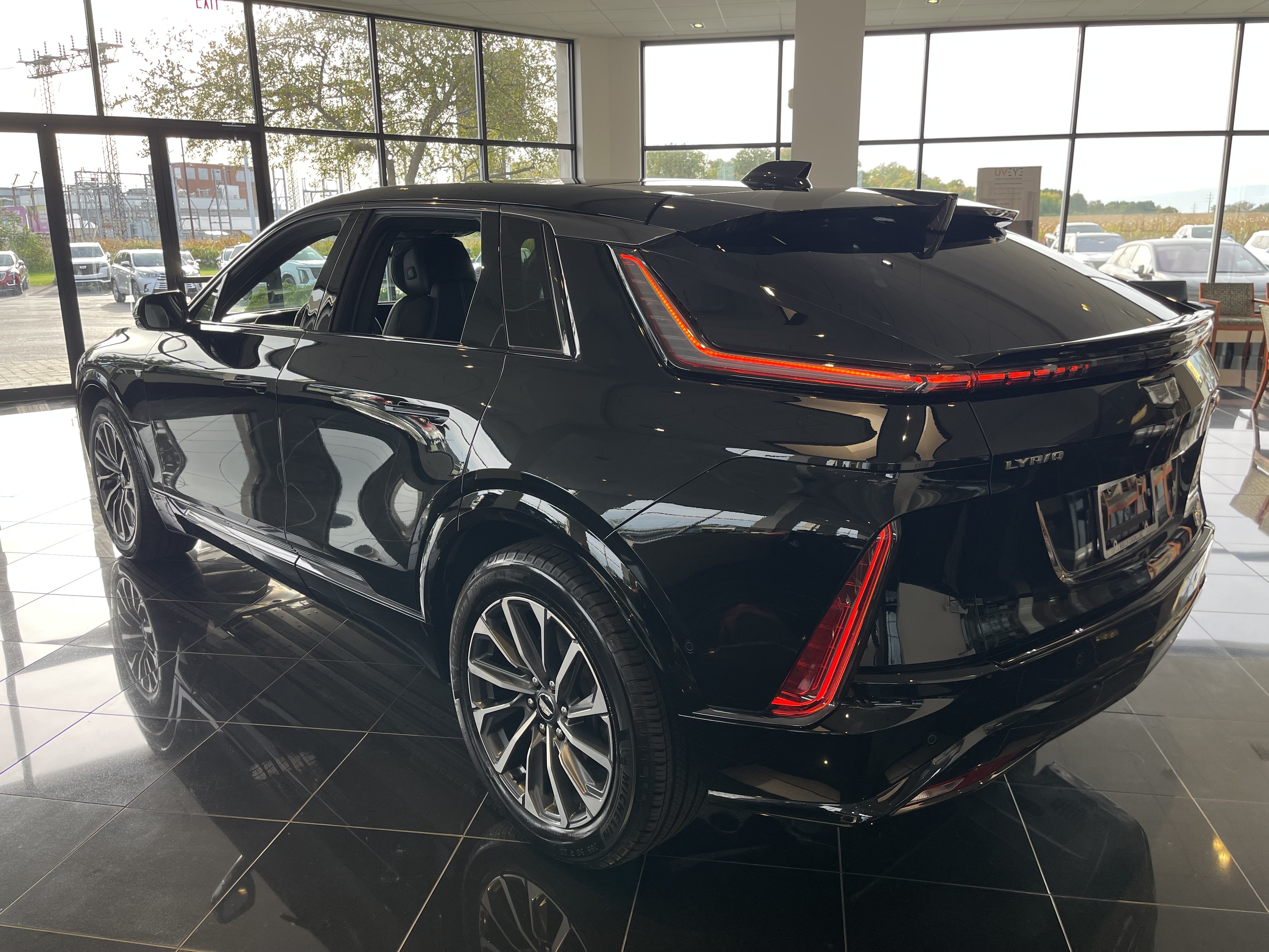 Certified 2024 Cadillac Lyriq Sport AWD/4WD image 3