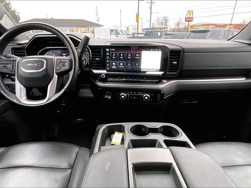 Used 2024 GMC Sierra 1500 SLT image 13