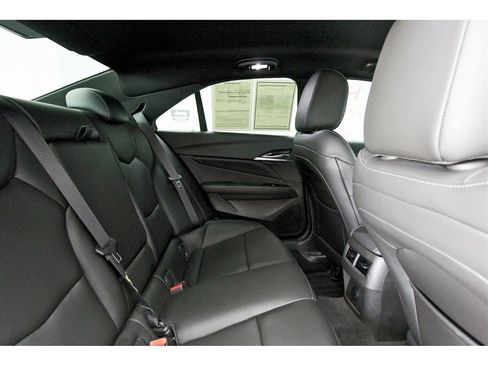 Used 2023 Cadillac CT4 Luxury image 9