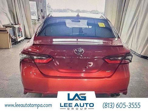 Used 2023 Toyota Camry SE FWD image 2