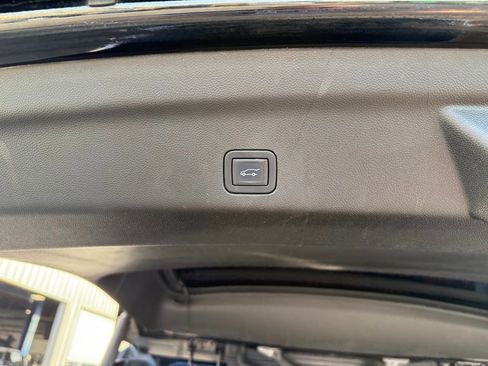 Used 2023 Chevrolet Tahoe High Country image 37