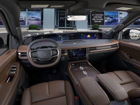 New 2025 Lincoln Navigator Reserve image 9