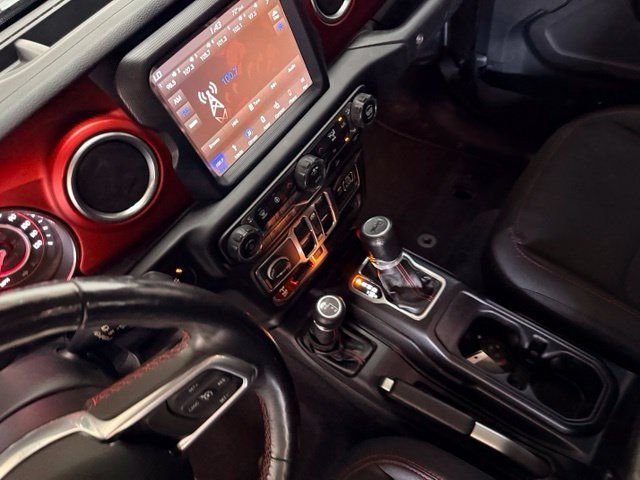 Used 2018 Jeep Wrangler Unlimited Rubicon AWD/4WD image 24