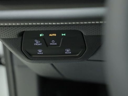 New 2026 Volkswagen Atlas SE FWD image 27