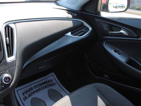 Used 2024 Chevrolet Malibu LT FWD image 16