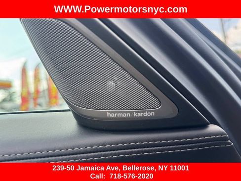 Used 2022 BMW 750Li xDrive AWD/4WD image 32