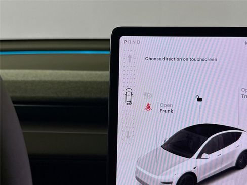 Used 2026 Tesla Model Y 2WD image 12