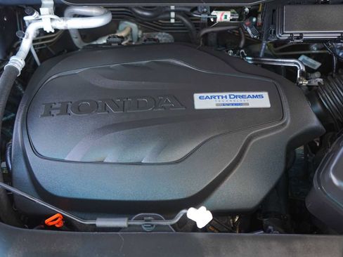 Used 2017 Honda Pilot Elite image 9