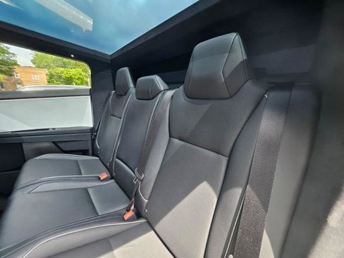 Used 2024 Tesla Cybertruck AWD Crew Cab image 71