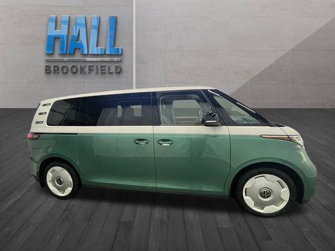 New 2025 Volkswagen ID. Buzz 1st Edition image 6