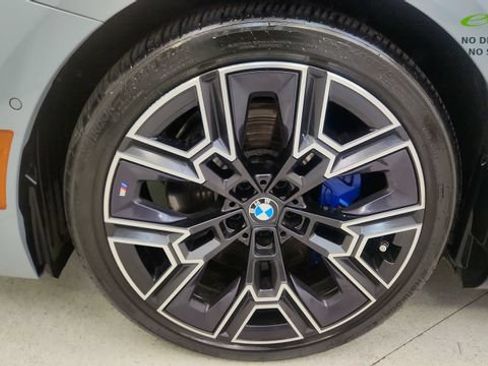 Used 2026 BMW i5 eDrive40 w/ M Sport Package RWD image 95