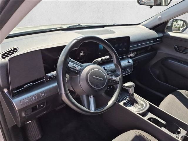 Used 2025 Hyundai Kona SEL FWD image 10