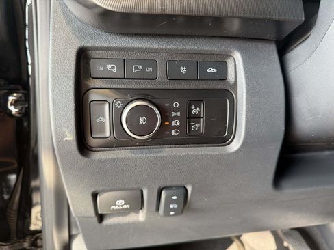 Used 2023 Ford F250 Platinum AWD/4WD image 37