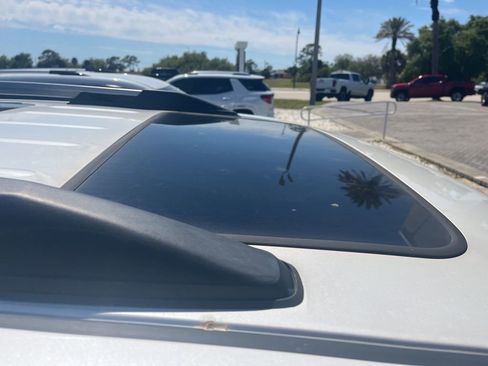 Used 2017 GMC Acadia Limited SLT image 7