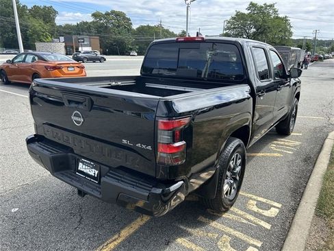 Certified 2024 Nissan Frontier SL image 8