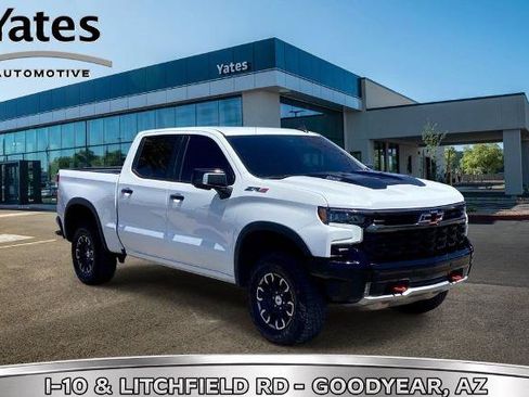 Used 2025 Chevrolet Silverado 1500 ZR2 w/ Technology Package AWD/4WD image 1