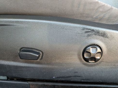 Used 2015 Dodge Challenger SXT w/ Driver Convenience Group image 32