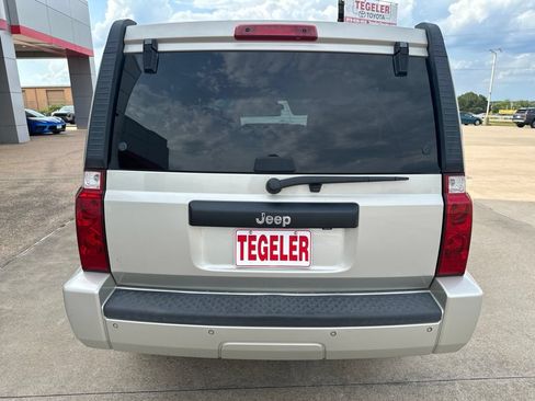 Used 2008 Jeep Commander Sport RWD image 6