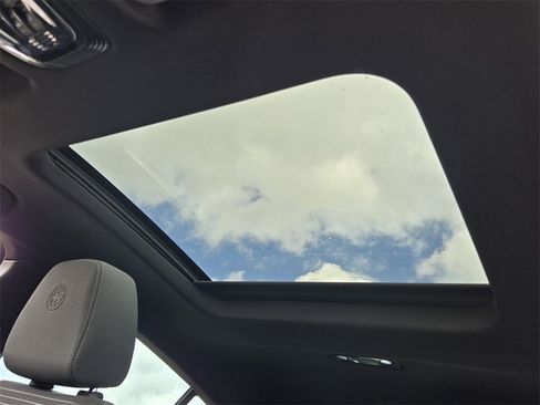 Used 2025 Alfa Romeo Tonale image 16