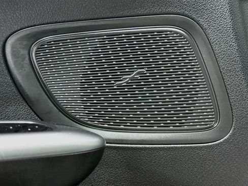 Used 2025 Mercedes-Benz C 300 Sedan image 18
