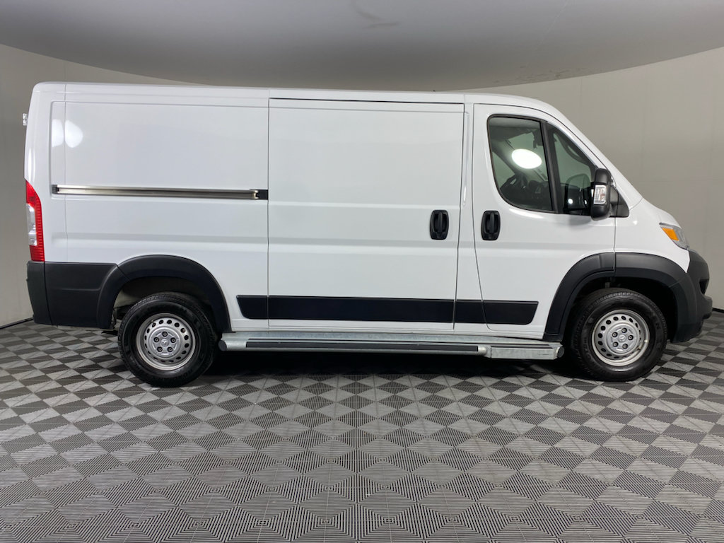 Used 2025 RAM ProMaster 2500 w/ U-Haul Equipment Group FWD image 8