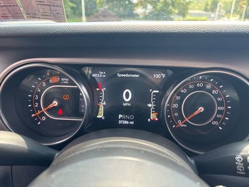 Used 2021 Jeep Wrangler Unlimited Sport image 31