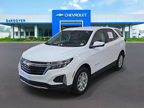 Used 2022 Chevrolet Equinox LT AWD/4WD image 1