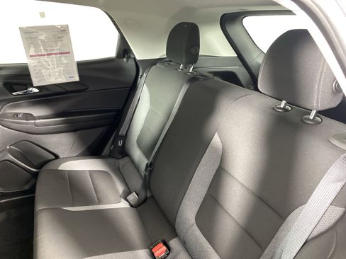 Used 2023 Chevrolet TrailBlazer LT image 32