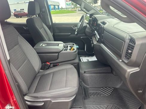 Used 2024 Chevrolet Silverado 1500 RST AWD/4WD image 37