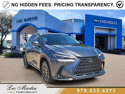 Used 2025 Lexus NX 350 AWD w/ Accessory Package (2T) image 2