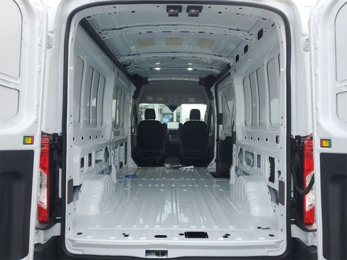 New 2026 Ford Transit 250 148 Medium Roof image 28