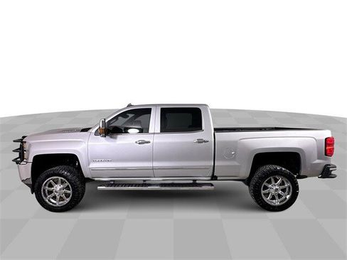 Used 2017 Chevrolet Silverado 2500 LTZ w/ Duramax Plus Package image 5
